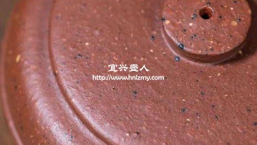 紫砂壺上有小黑點和凹坑算是瑕疵么