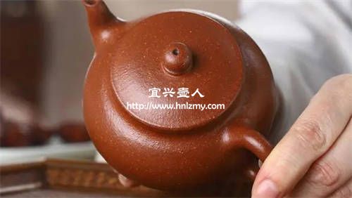 紫砂壺內(nèi)外顏色不一致是怎么回事
