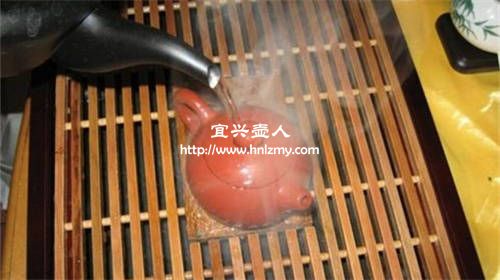 熱水澆淋紫砂壺鑒別真假