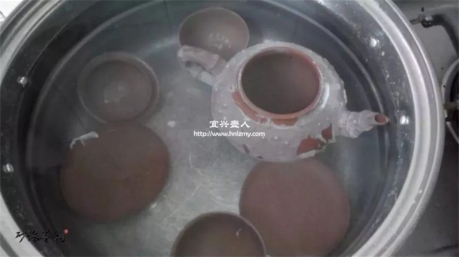打蠟壺煮一下去除蠟質(zhì)