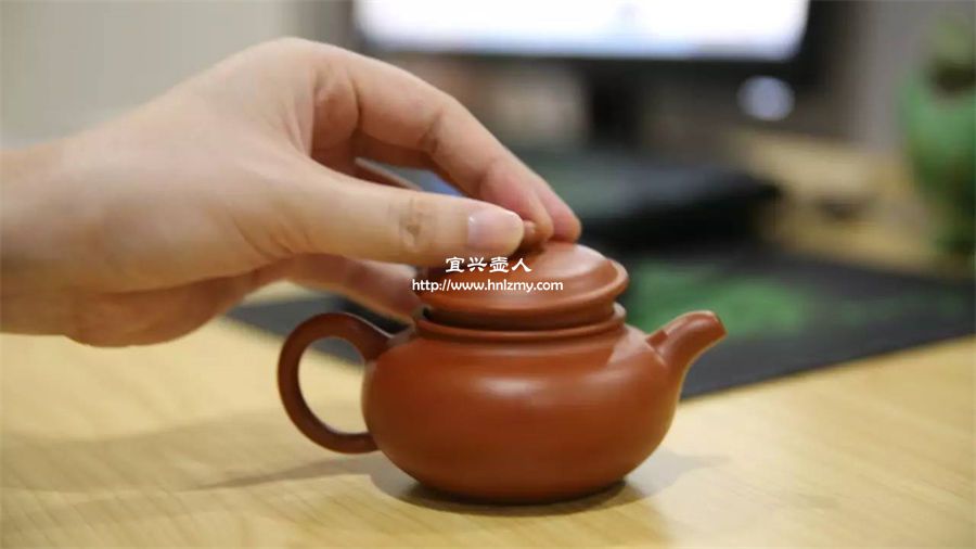 紫砂壺敲擊聽聲音能鑒別什么